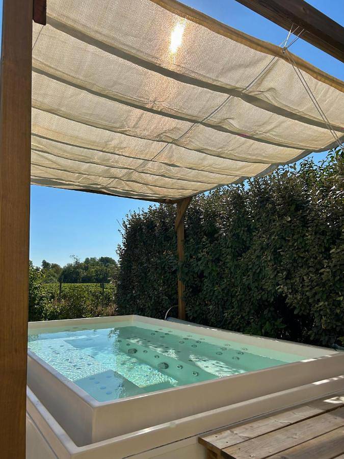 Location de vacances pour 15 personnes, avec jardin et jacuzzi ainsi que piscine et sauna à Queyrac - 4