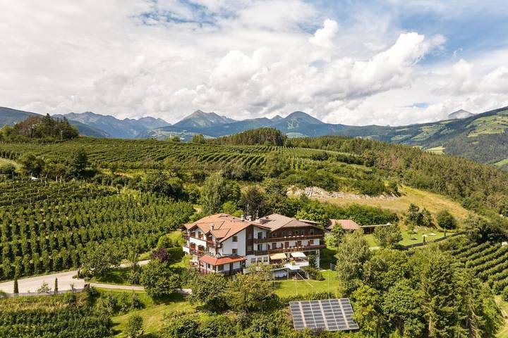 Ferienhaus für 3 Personen, mit Terrasse und Garten