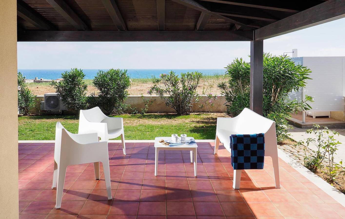 Appartement avec vue sur la mer, climatisation, parking, terrasse et WiFi - 1km de la plage de Maganuco in Marina di Modica, Modica