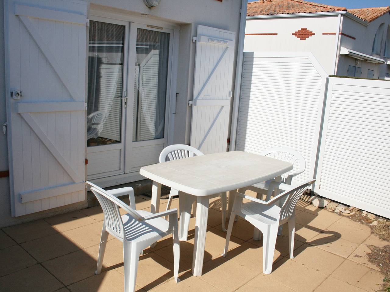 Holiday Home with Pool, Near Beach and Shops in La Tranche-sur-Mer in La Tranche-sur-Mer, Vendée
