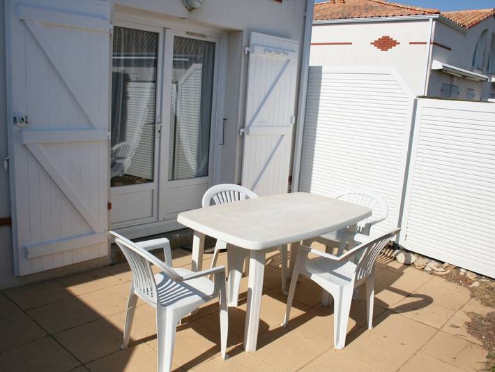 Ferienhaus für 4 Personen, mit Terrasse und Pool in La Tranche-sur-Mer - 2