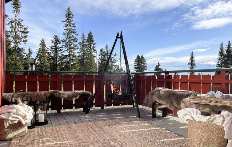 Location de vacances pour 14 personnes, avec sauna ainsi que jardin et terrasse dans Sjusjoen