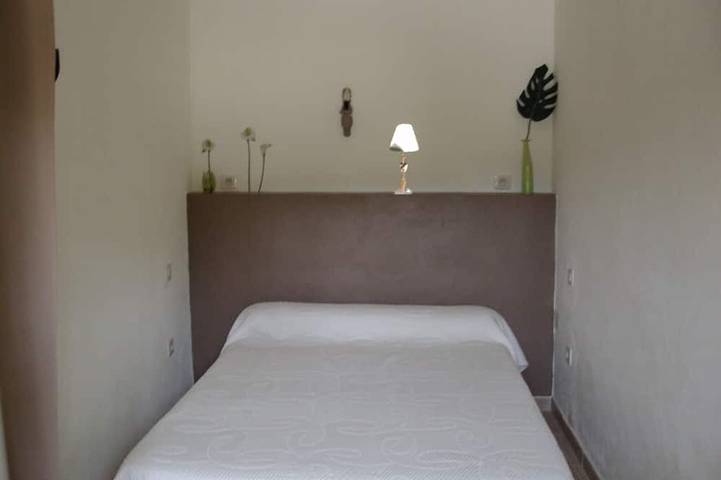 Gîte pour 3 personnes, avec terrasse à Saint-Martin-d'Ardèche - 2