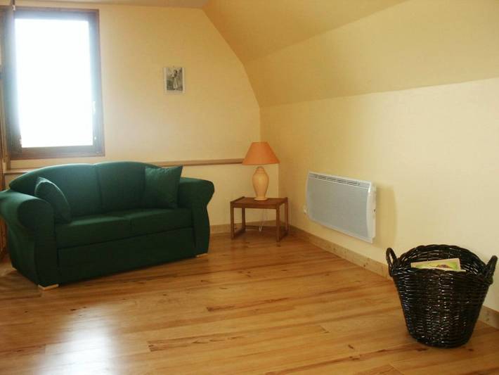 Location de vacances pour 6 personnes, avec terrasse et vue, animaux acceptés à La Tour-d'Auvergne - 3