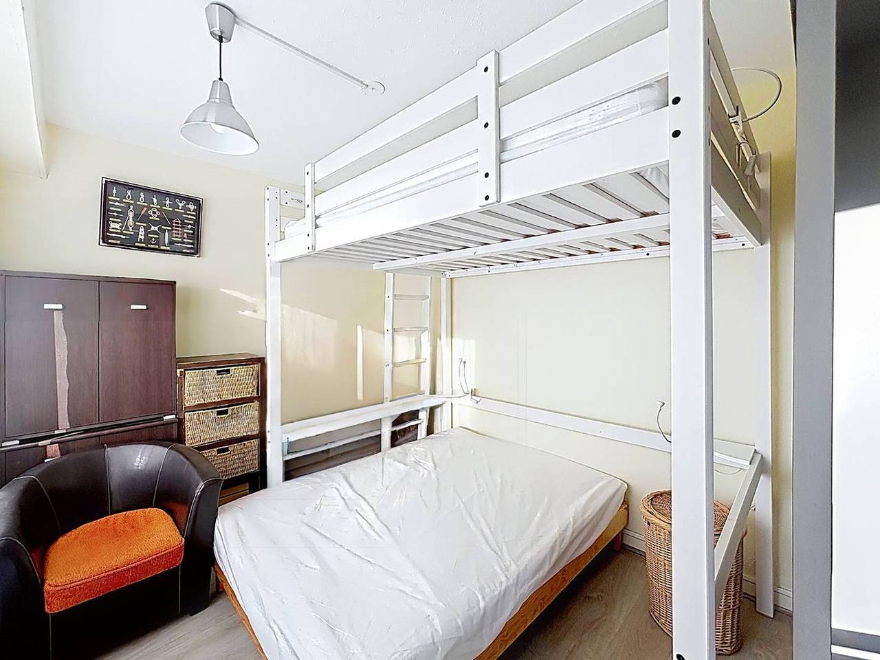 Apartamento entero, "A pie de tiendas, planta baja con terraza, Wifi y parking, para 4 personas" in Merville-Franceville-Plage, Región de Caen