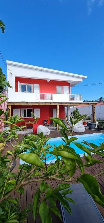 Chambre d’hôte pour 2 personnes, avec jardin ainsi que piscine et terrasse dans Cambuston