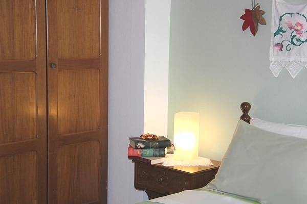 Apartamento vacacional entero, Apartamento de vacaciones para 4 personas con jardín in Magnisia