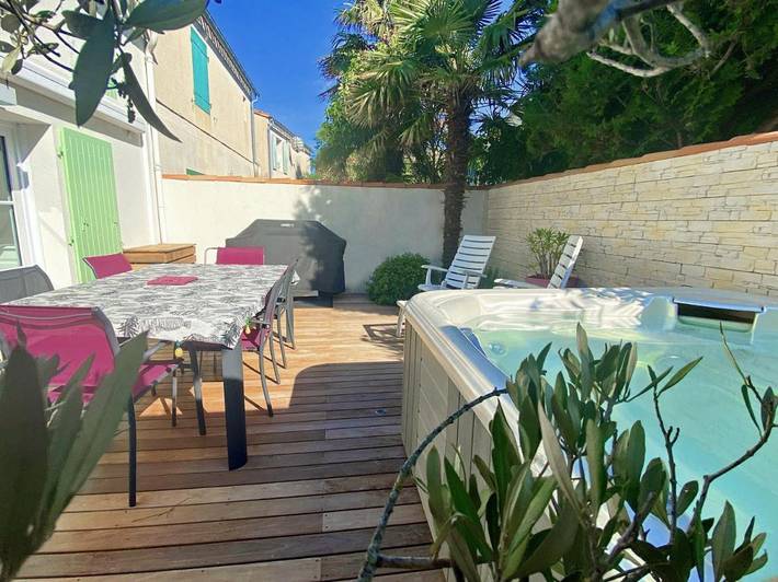 Ferienhaus für 6 Personen, mit Garten und Whirlpool - 1