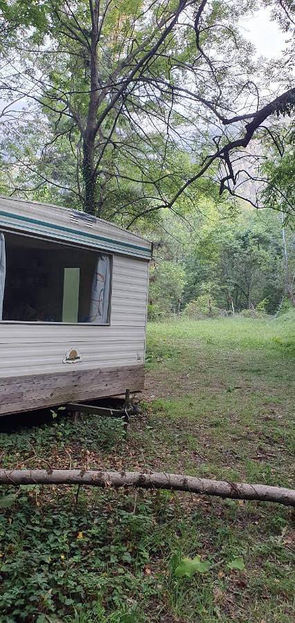 Location de vacances pour 5 personnes, avec jardin ainsi que piscine et vue à Escaro - 4