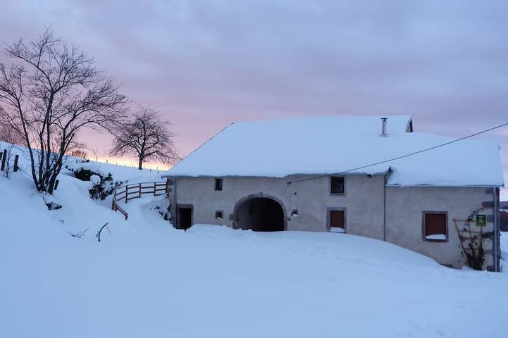 Location de vacances pour 8 personnes, avec Jacuzzi ainsi que Terrasse et Jardin à Corravillers