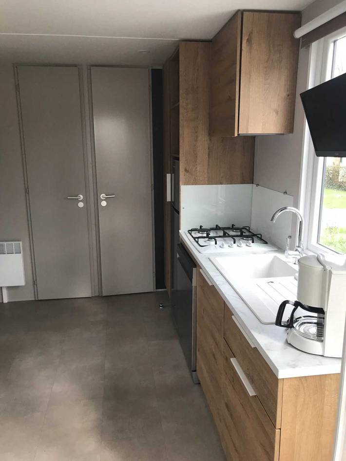 Mobil home pour 4 personnes, avec bassin pour enfant