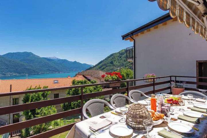 Ferienhaus für 8 Personen, mit Balkon und Garten in Stazzona