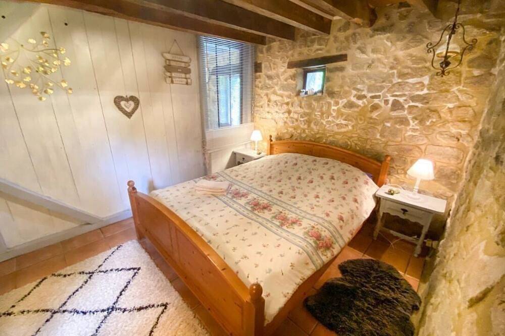 Les collines gîte onze Beauval in Saint-Dizier-Masbaraud, Région de Guéret