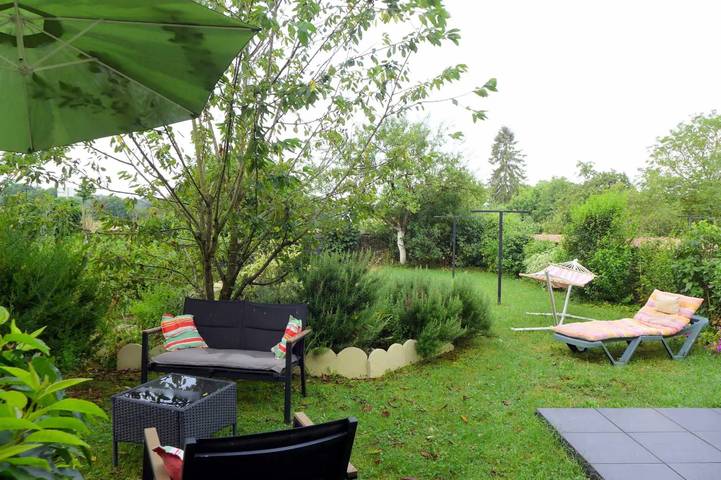 Gîte pour 3 personnes, avec terrasse dans Bricon