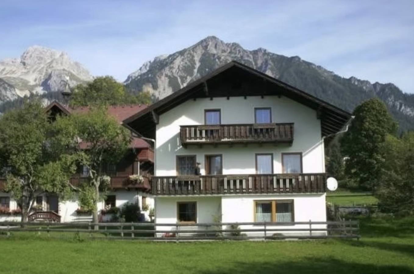 Ferienhaus 'Landlhof' mit Bergblick, privater Terrasse und Wi-Fi in Ramsau am Dachstein, Schladming-Dachstein