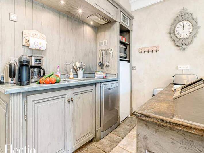 Gîte pour 4 personnes, avec jardin ainsi que piscine et terrasse, animaux acceptés à Oppède - 3