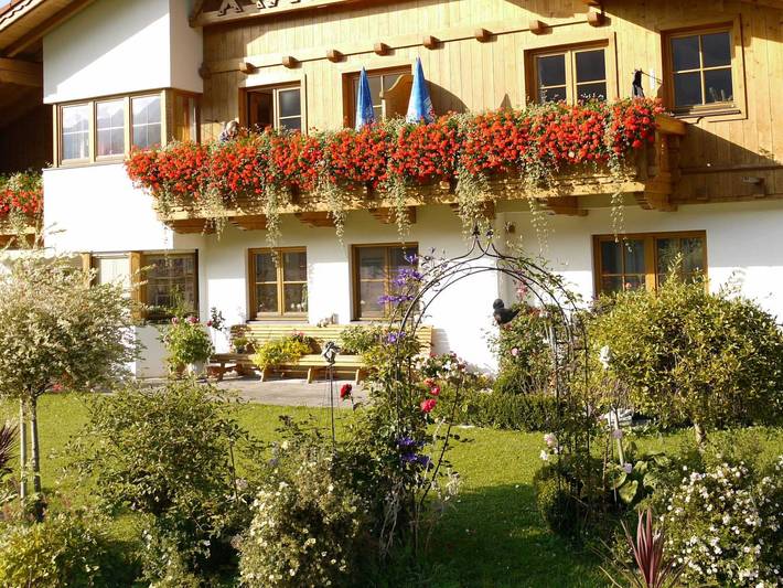 Ferienwohnung für 2 Personen, mit Balkon und Terrasse sowie Garten und Sauna in Grän - 2