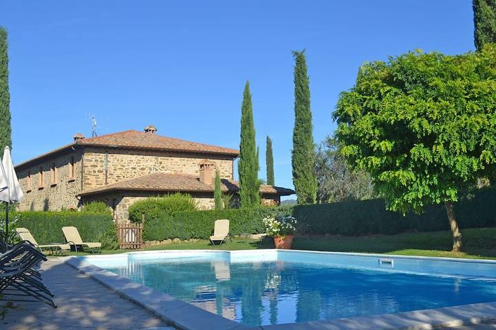 Agriturismo per 16 persone, con giardino, con animali domestici in Castel del Piano