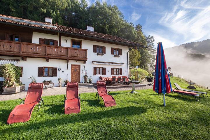 Bauernhaus für 6 Personen, mit Balkon und Terrasse sowie Garten im Berchtesgadener Land - 3