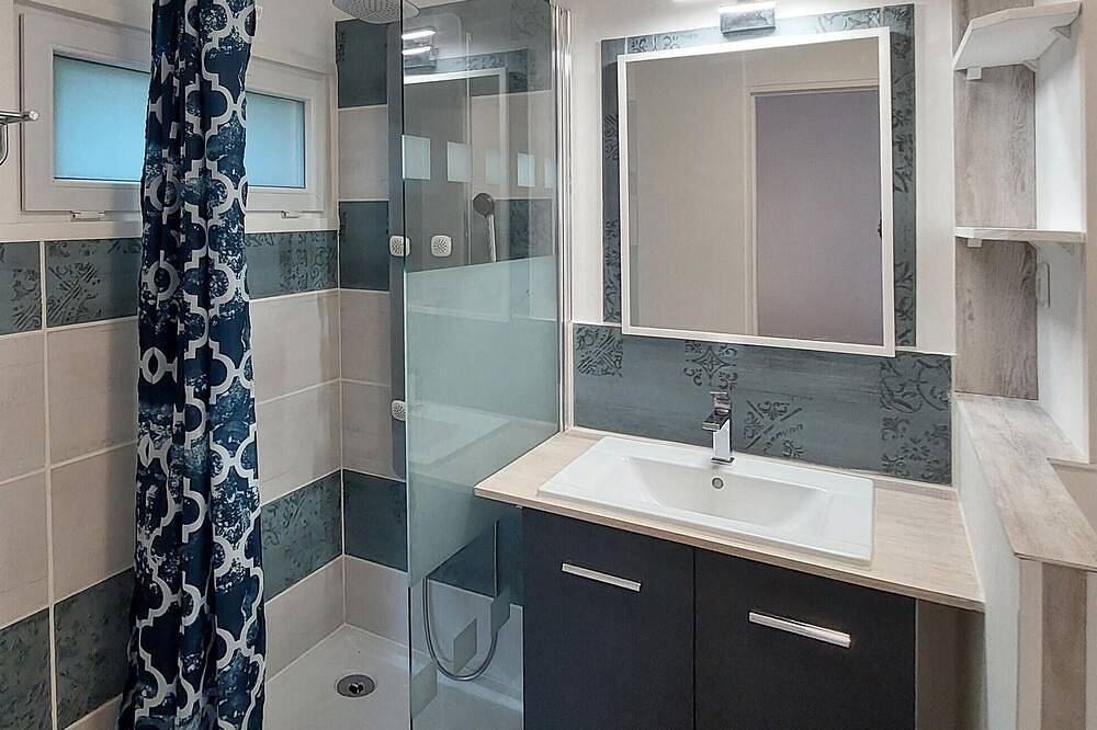 Cozy home in Altillac with outdoor swimming pool in Altillac, Tulle region