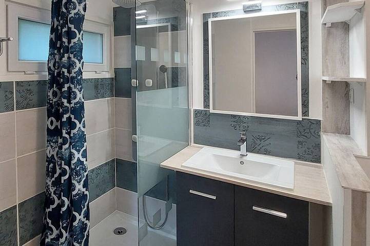 Location de vacances pour 4 personnes, avec piscine et jardin à Altillac - 4