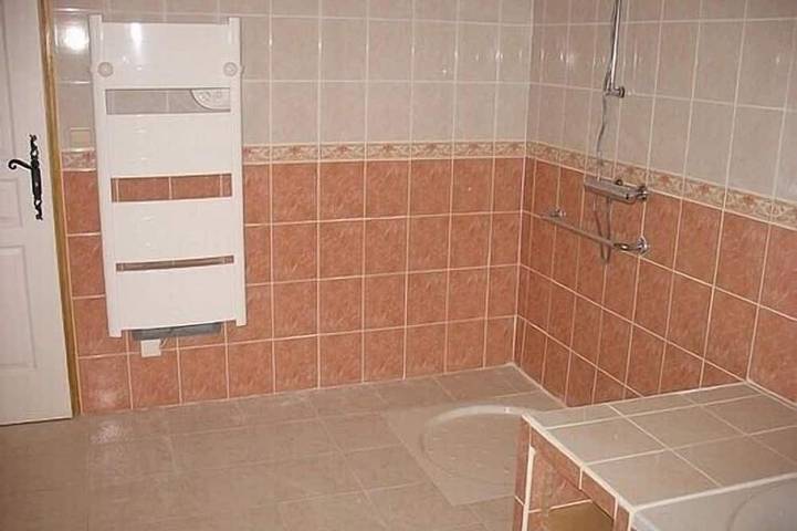 Location de vacances pour 8 personnes, avec jardin à Montredon-Labessonnié - 4