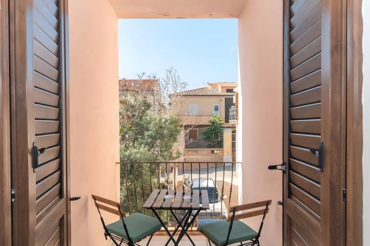 Holiday rental for 10 people in La Maddalena