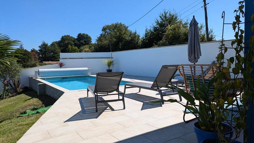 Casa de vacaciones para 15 personas, con terraza y piscina - 1