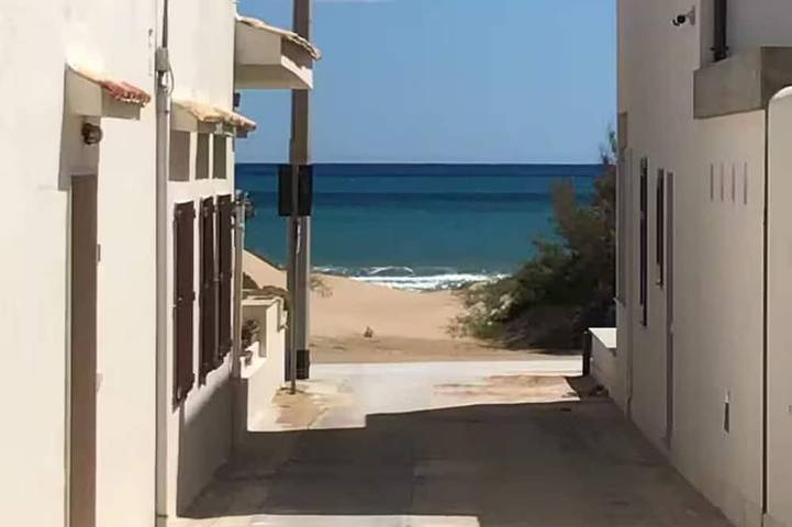 Location de vacances pour 5 personnes, avec terrasse à Tre Fontane