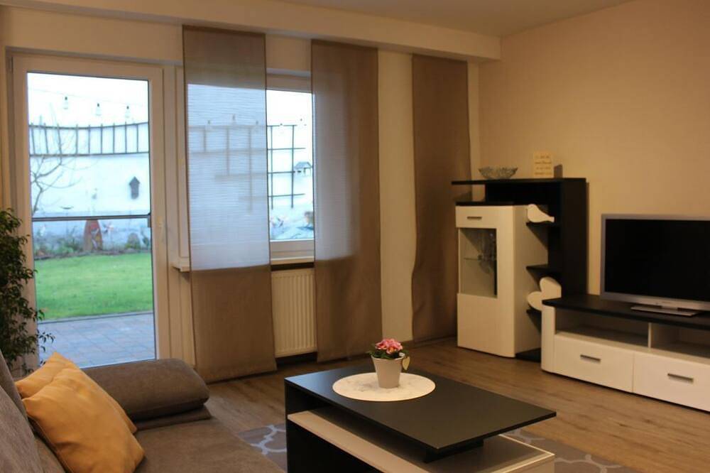 Ganze Wohnung, Ferienwohnung Inge - Appartement/Fewo, Dusche, Wc, Erdgeschoß/Parterre in Bruchweiler-Bärenbach, Landkreis Südwestpfalz