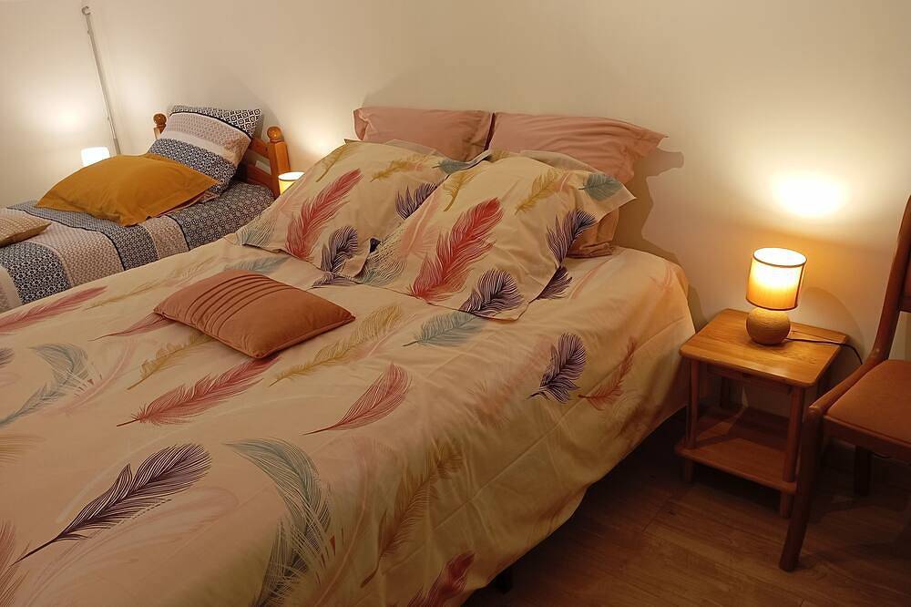 Longère de ferme classée 3* avec 2 chambres 2 salles de bain et 4 lits 'Gaston' in Saint-Benoît-sur-Loire, Vallée de la Loire