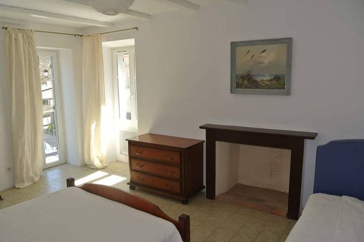 Location de vacances pour 8 personnes, avec balcon, animaux acceptés à Tavera - 4