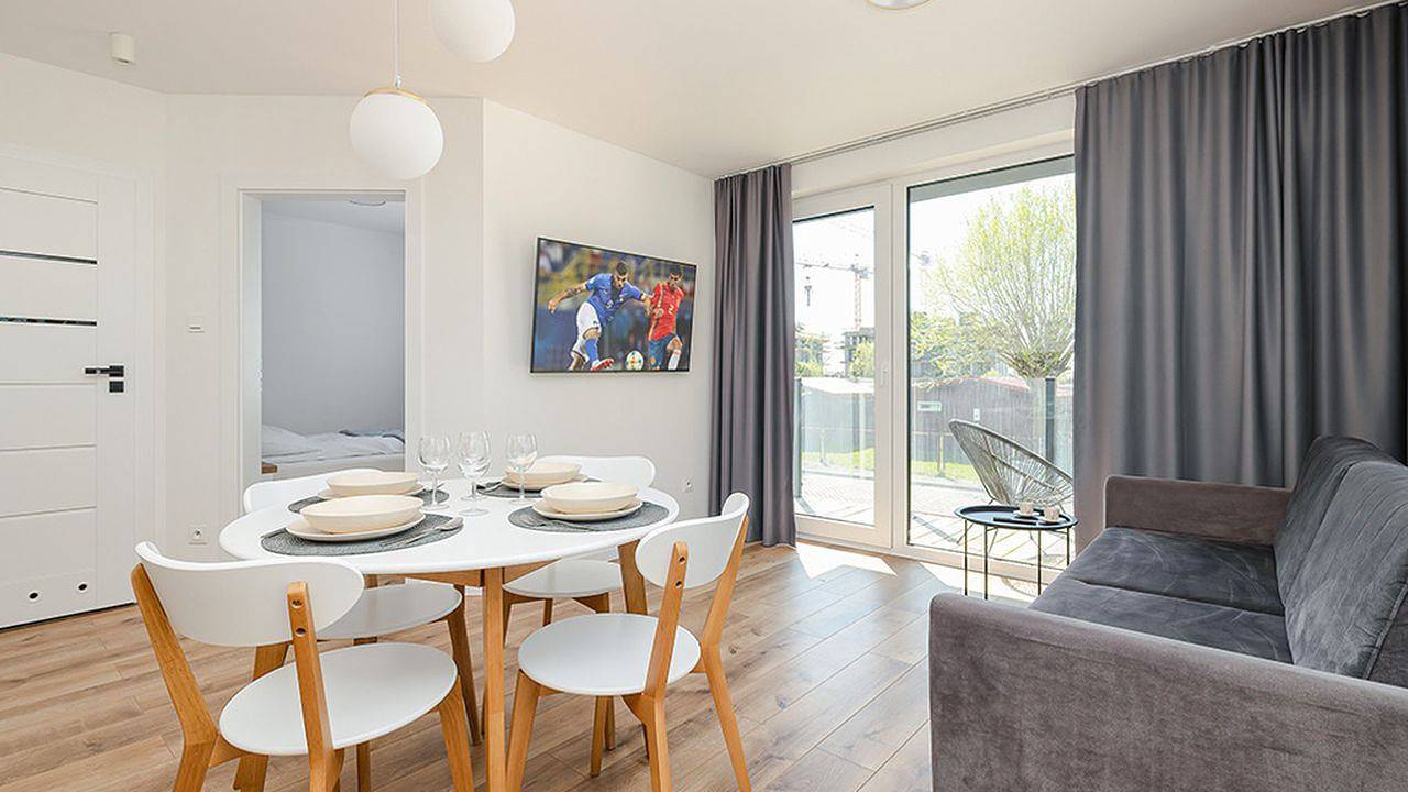 Cały apartament wypoczynkowy, Apartament wakacyjny dla 4 osób z taras in Sarbinowo, Powiat koszaliński