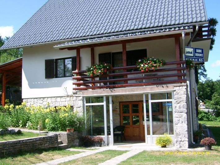 Gîte pour 5 personnes, avec balcon ainsi que vue et jardin dans Plitvička Jezera - 3