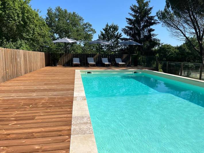 Gîte pour 4 personnes, avec piscine ainsi que jardin et vue à Hautefort - 3