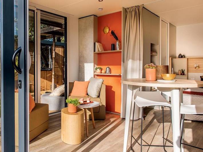 Camping Domaine Les Mûriers - Mobilhome 2 personas - Cottage Vip 1 Dormitorio in Plages des Cabanes de Fleury, Vendres