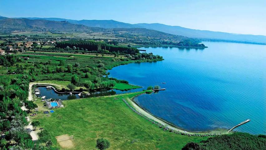 Camping für 6 Personen, mit Terrasse und Pool am Lago Trasimeno - 2