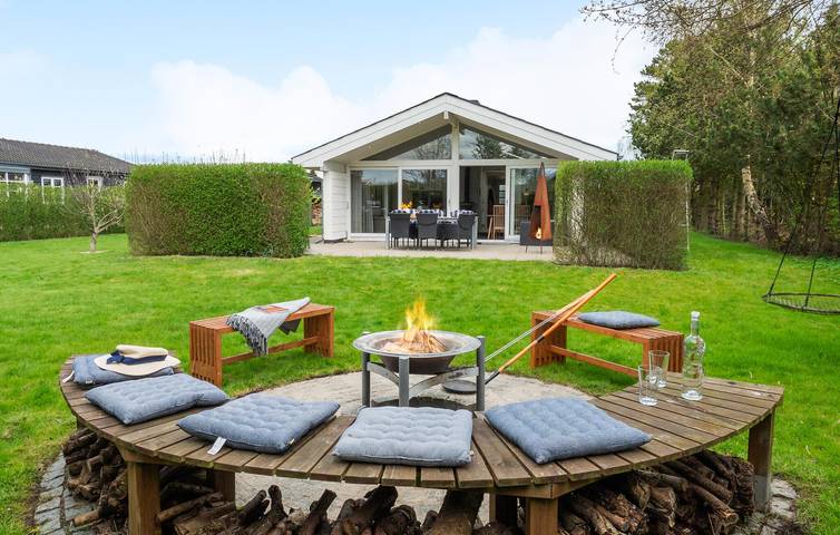 Ferienhaus für 6 Personen mit Garten in Høll, Børkop