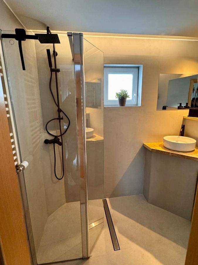 Ferienhaus mit eigenem Garten 2 Sz 2 Bäder 70Qm in Grimnitzsee, Joachimsthal