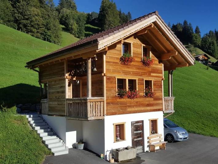 Hütte für 2 Personen, mit Balkon in Adelboden