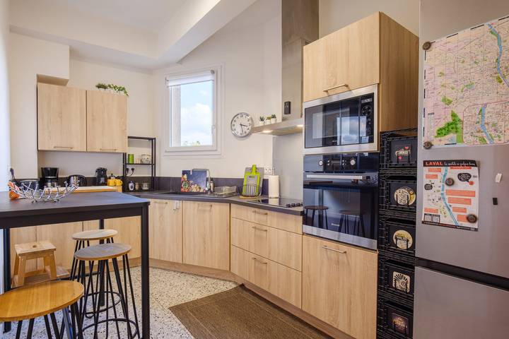 Apartamento entero, Le Bellevue - Centre ville - Wifi in Laval, Mayenne (desambiguación)