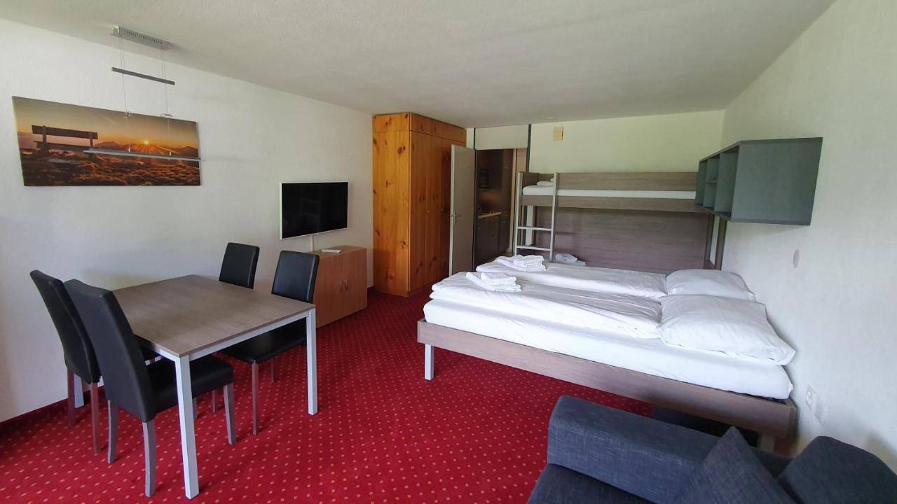 Ganze Wohnung, Apart Holidays - Haus Acletta in Disentis, Surselva