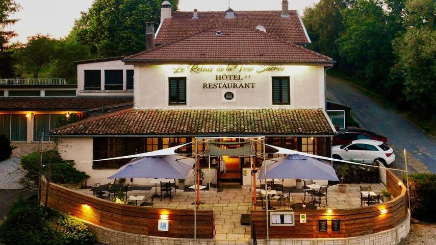 Hôtel pour 2 personnes, avec Terrasse ainsi que Jardin et Vue