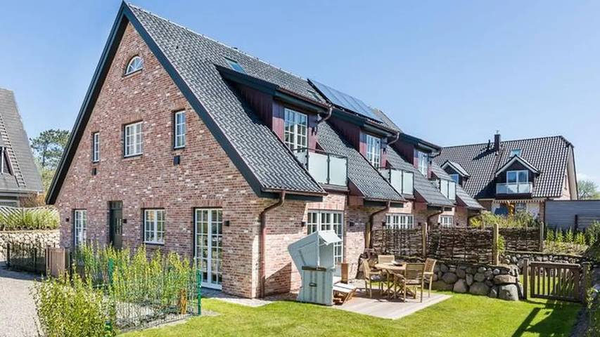 Ferienhaus für 8 Personen, mit Terrasse und Sauna in Westerland