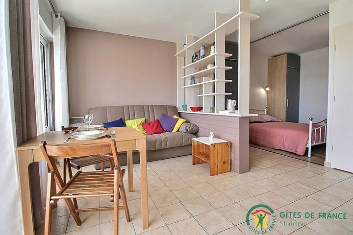 Gîte pour 2 personnes, avec jardin à Larmor-Plage - 2