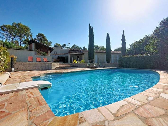 Maison de vacances pour 8 personnes, avec Terrasse et Piscine à Rocbaron