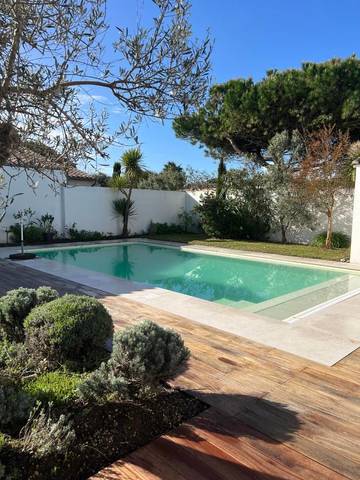 Cottage pour 6 personnes, avec piscine ainsi que terrasse et jardin à Saint-Clément-des-Baleines