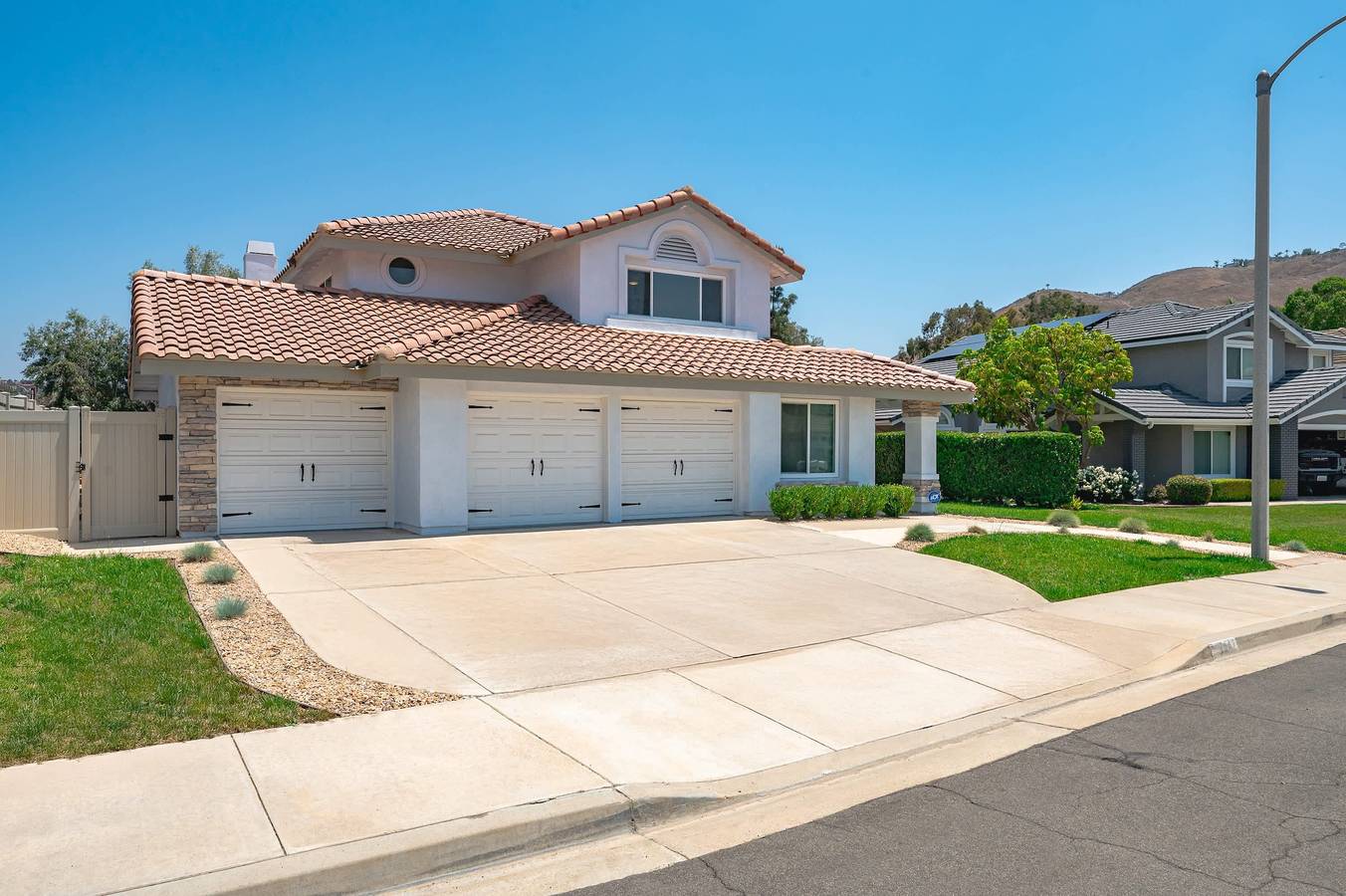 Luxe Spacious Home Near Parks Fully Equipped in Riverside County