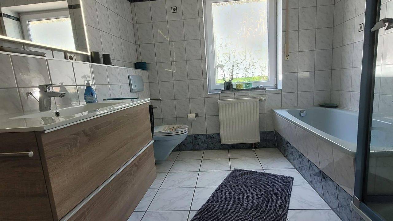 Ganze Ferienwohnung, Ferienwohnung für 4 Personen (95 m²) in Bad Neuenahr-Ahrweiler in Bad Neuenahr, Ahrtal