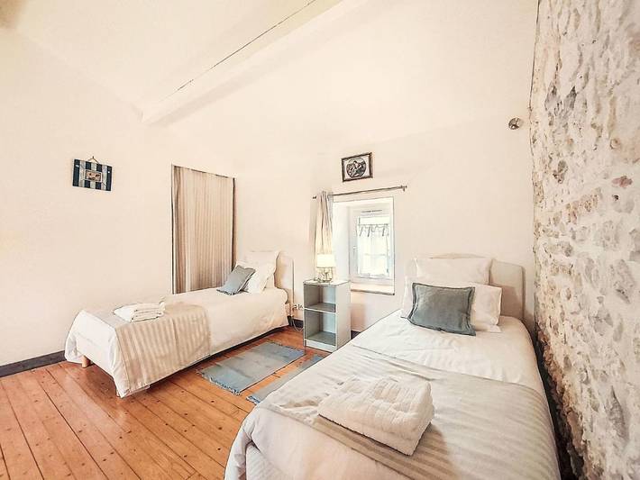 Location de vacances pour 5 personnes, avec piscine à Geay - 4